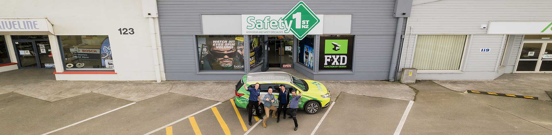 safety-safety1st-flyer-print-design-workwear-drone-photography