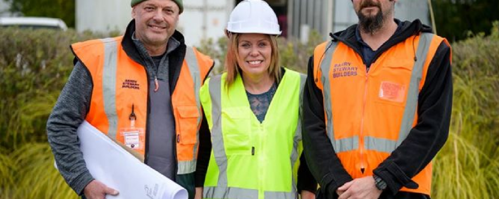 Melissa Vining and Contractors from Southland Charity Hospital Build